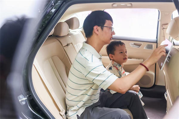 尚等好车 一步到位 尚界H5首批车主交付仪式在沪举行